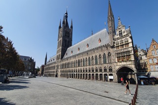 Lakenhalle in Ieper